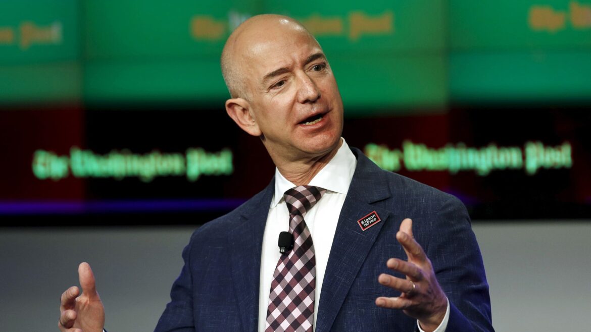 Jeff Bezos’ Customer Obsession and What Every Leader Can Learn from His Amazon Playbook